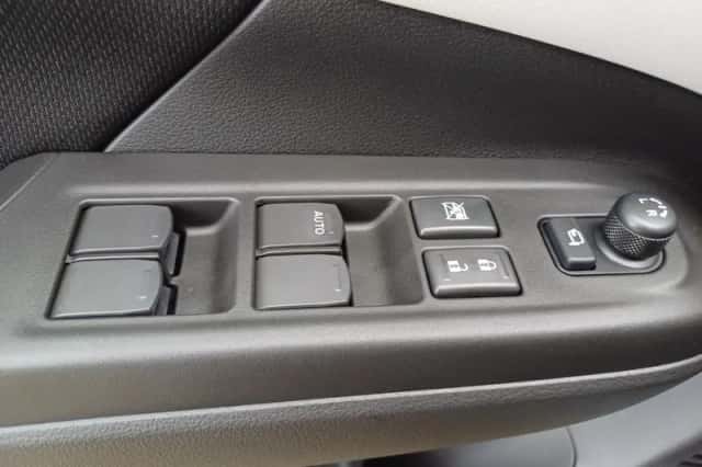 Suzuki Swift (2026) thumbnail 10