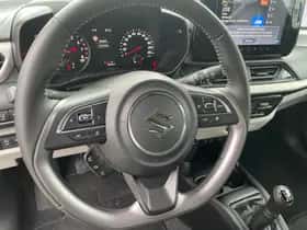 Suzuki Swift (2025) thumbnail 11