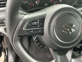 Suzuki Swift (2025) thumbnail 12