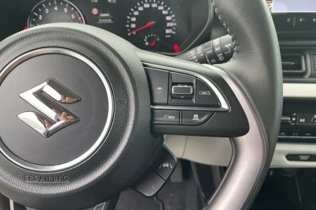 Suzuki Swift (2025) thumbnail 13