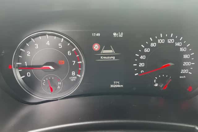 Suzuki Swift (2025) thumbnail 14