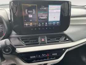 Suzuki Swift (2025) thumbnail 15