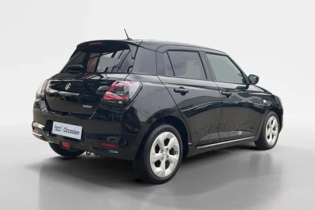 Suzuki Swift (2025) thumbnail 4