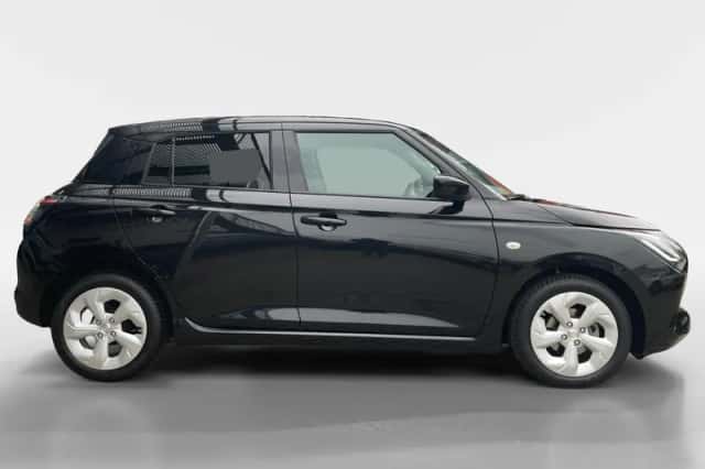 Suzuki Swift (2025) thumbnail 5