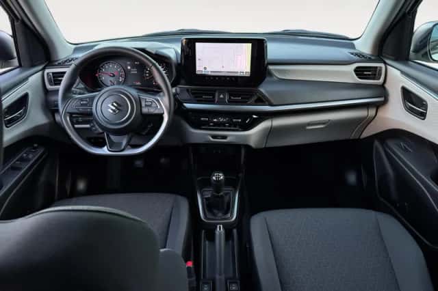 Suzuki Swift (2025) thumbnail 13