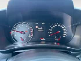 Suzuki Swift (2025) thumbnail 16