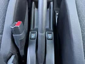 Suzuki Swift (2025) thumbnail 21