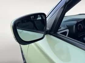 Suzuki Swift (2025) thumbnail 9