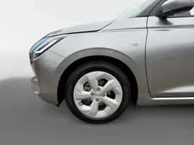 Suzuki Swift (2025) thumbnail 8