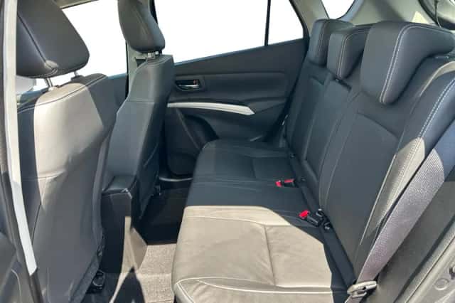 Suzuki S-Cross (2021) thumbnail 11