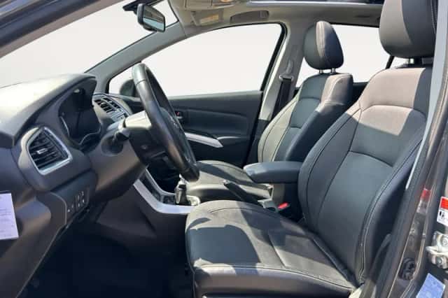 Suzuki S-Cross (2021) thumbnail 10