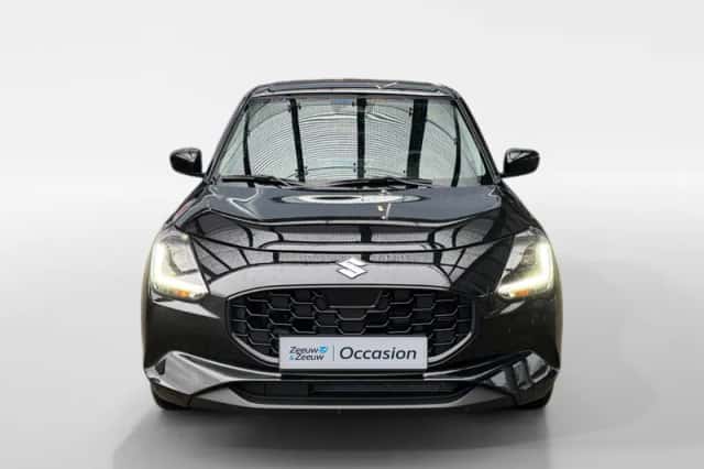 Suzuki Swift (2025) thumbnail 2