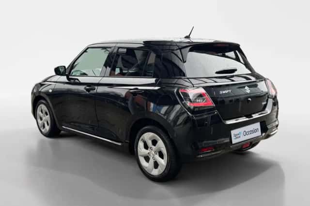 Suzuki Swift (2025) thumbnail 7