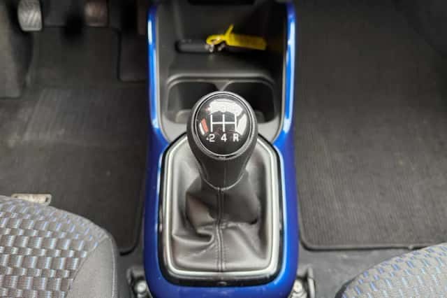 Suzuki Ignis (2024) thumbnail 11