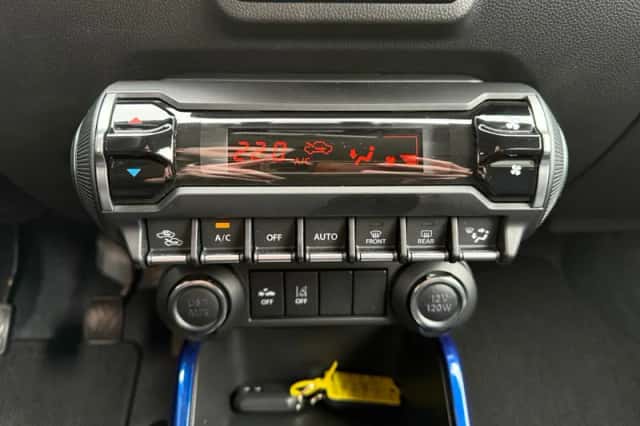 Suzuki Ignis (2024) thumbnail 24