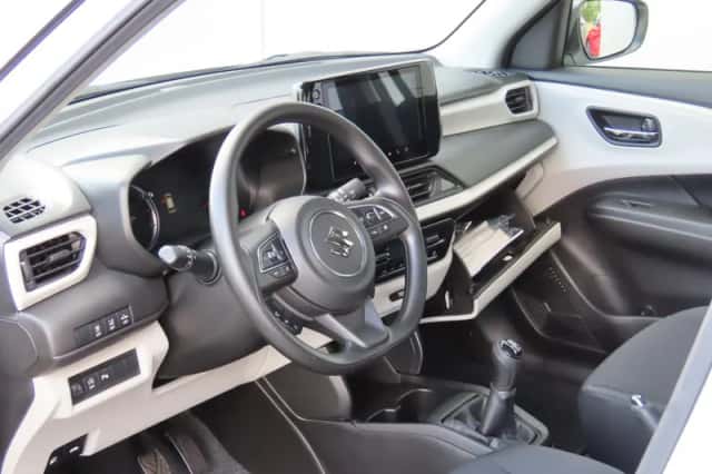 Suzuki Swift (2026) thumbnail 6