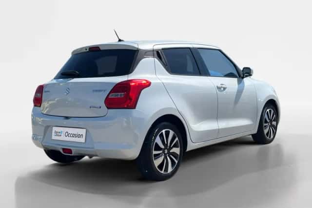 Suzuki Swift (2019) thumbnail 2