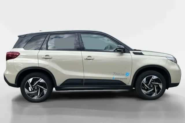 Suzuki Vitara (2025) thumbnail 4