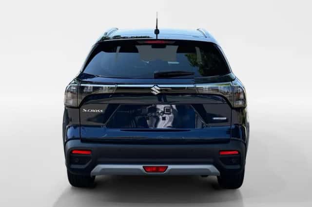 Suzuki S-Cross (2026) thumbnail 4