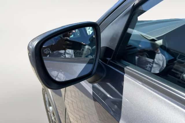 Suzuki Ignis (2021) thumbnail 8