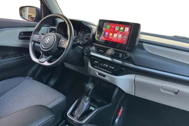 Suzuki Swift (2025) thumbnail 16