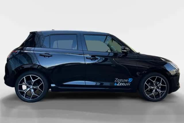 Suzuki Swift (2025) thumbnail 4