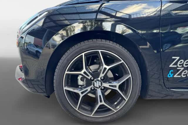 Suzuki Swift (2025) thumbnail 8