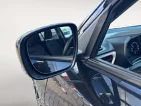 Suzuki Swift (2025) thumbnail 9