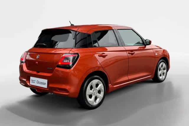 Suzuki Swift (2025) thumbnail 5