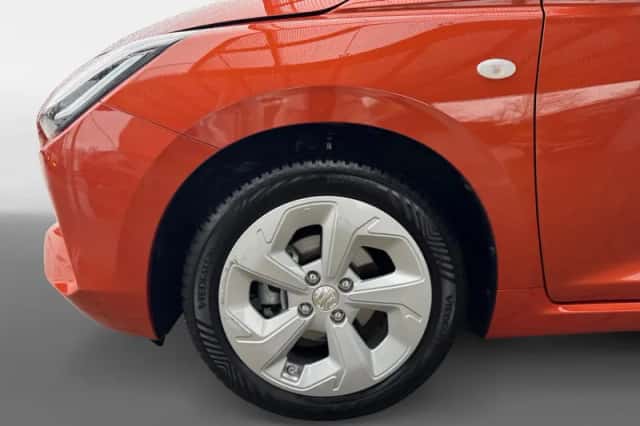 Suzuki Swift (2025) thumbnail 8
