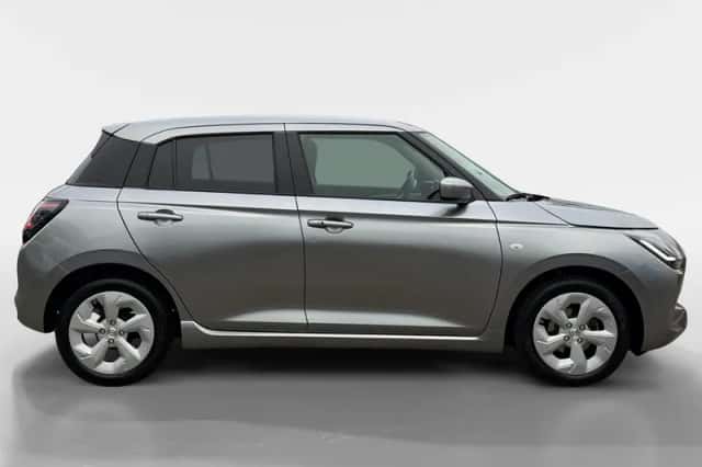 Suzuki Swift (2025) thumbnail 4