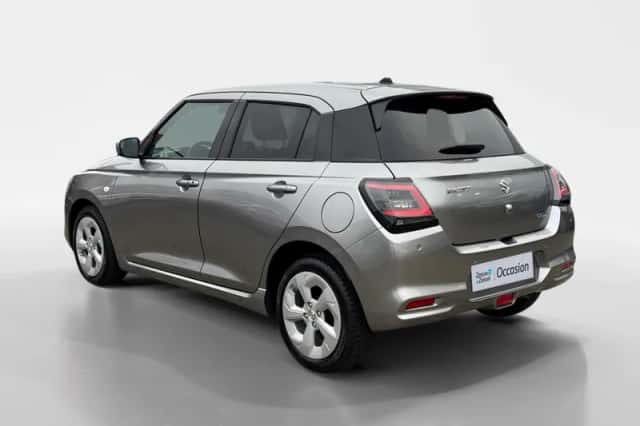 Suzuki Swift (2025) thumbnail 7
