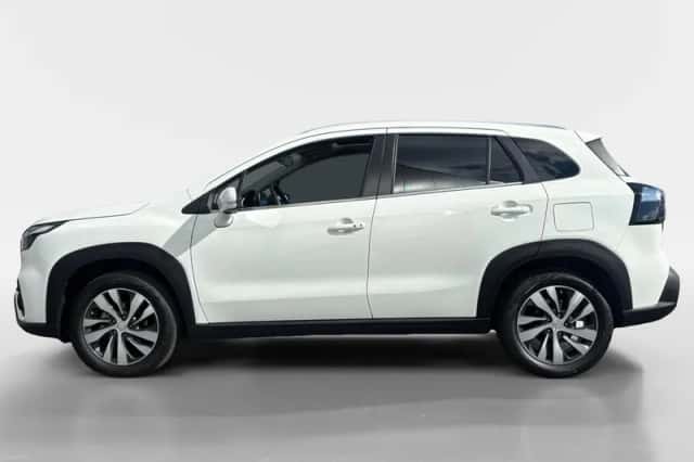 Suzuki S-Cross (2026) thumbnail 2