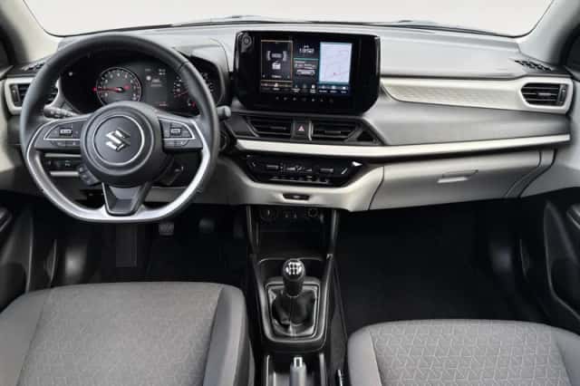 Suzuki Swift (2025) thumbnail 11
