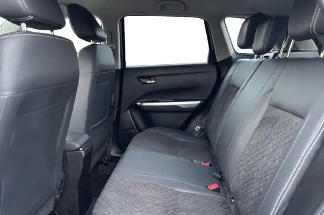 Suzuki Vitara (2023) thumbnail 14