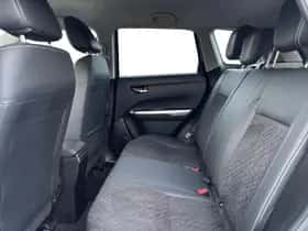 Suzuki Vitara (2023) thumbnail 14