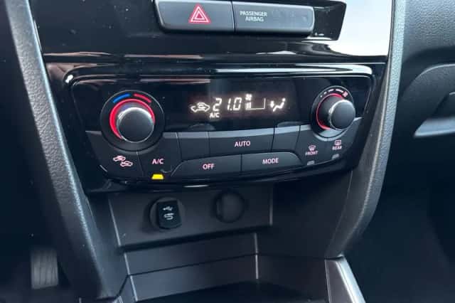 Suzuki Vitara (2023) thumbnail 15