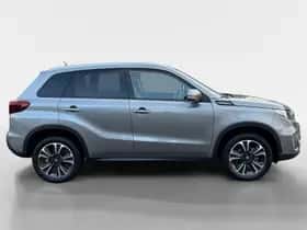 Suzuki Vitara (2023) thumbnail 4