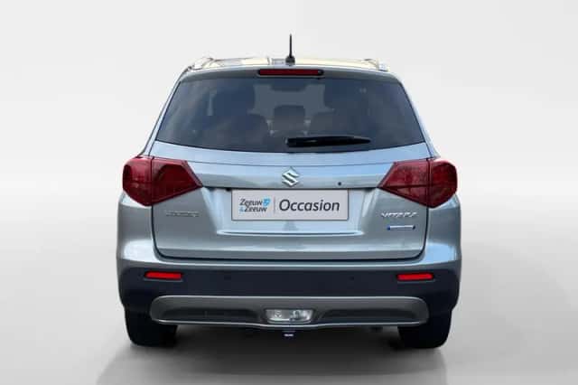 Suzuki Vitara (2023) thumbnail 6