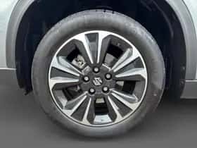 Suzuki Vitara (2023) thumbnail 8