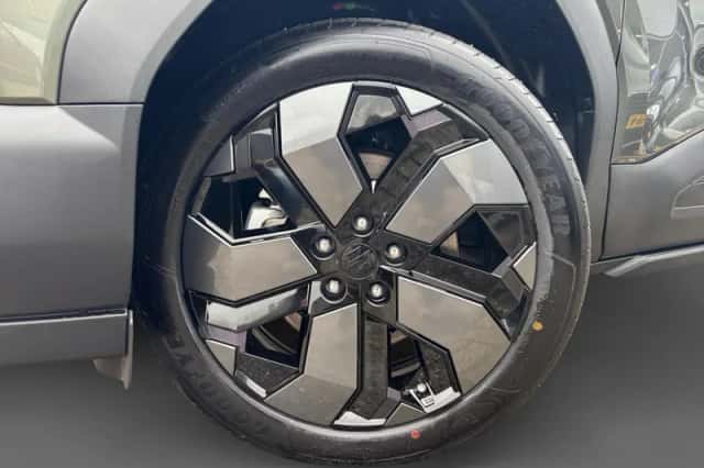 Suzuki E Vitara (2026) thumbnail 2