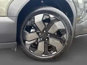 Suzuki E Vitara (2026) thumbnail 2