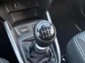 Suzuki Vitara (2023) thumbnail 13