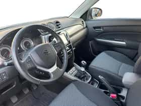 Suzuki Vitara (2023) thumbnail 24