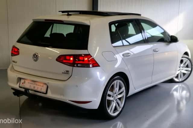 Volkswagen Golf (2013) thumbnail 6