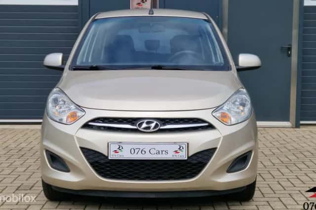 Hyundai i10 (2011) thumbnail 2