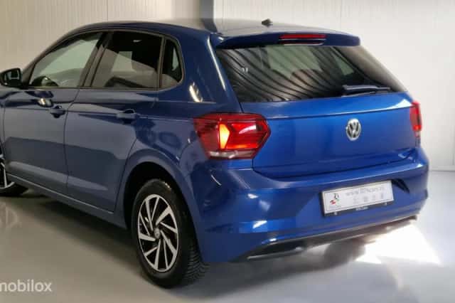 Volkswagen Polo (2019) thumbnail 4