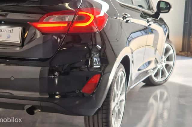 Ford Fiesta (2018) thumbnail 6