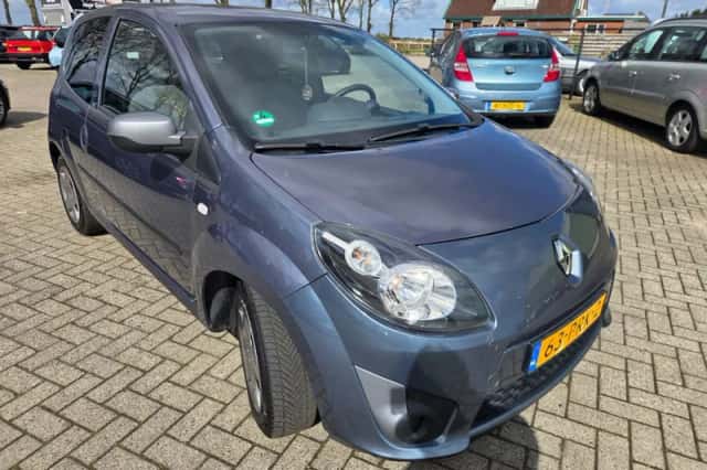 Renault Twingo (2011) thumbnail 2
