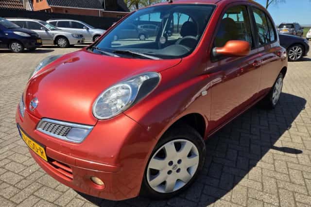 Nissan Micra (2008) thumbnail 1